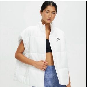 Nike White Quilted Therma fit Vest with Black Logo size Large‎ NWT